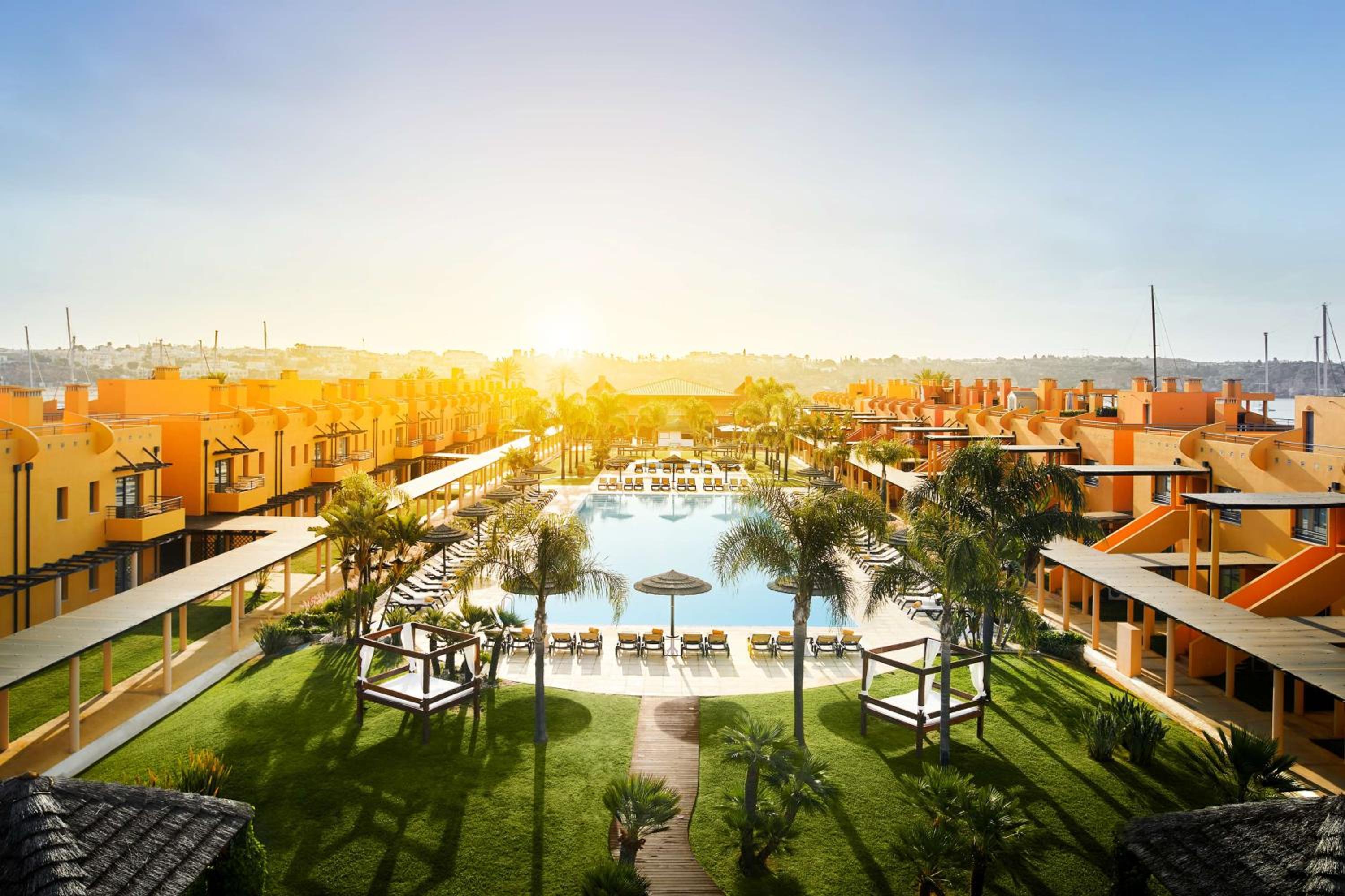 Фото Nh Marina Portimao Resort