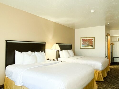 Гостиница Quality Inn Vernal near Dinosaur National Monument