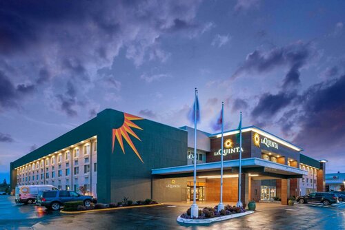 Гостиница La Quinta Inn & Suites by Wyndham Seattle Federal Way в Федерал-Уэй