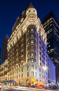 Гостиница Dream Midtown