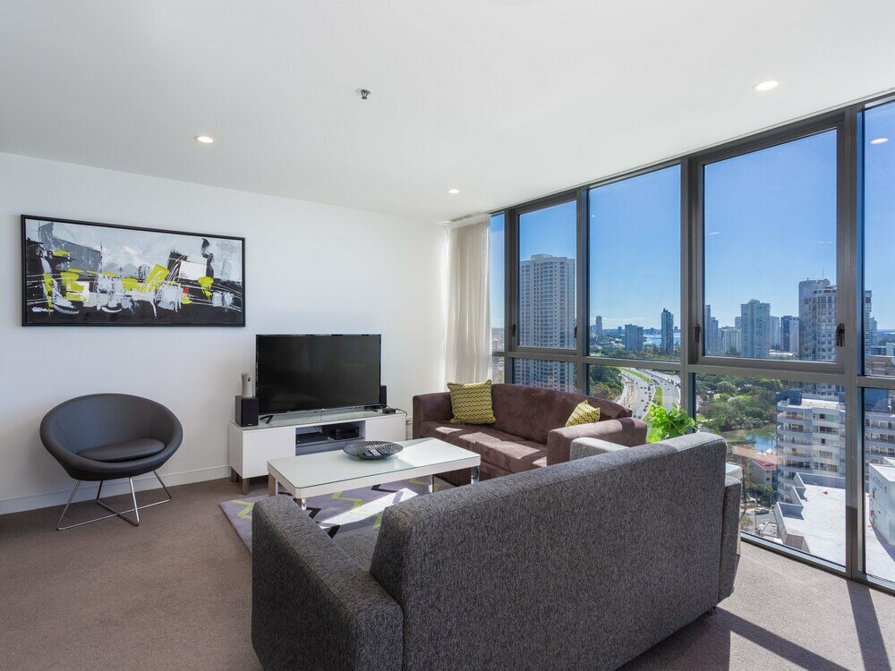 Фото Serain Residences On Surfers Private Apartments