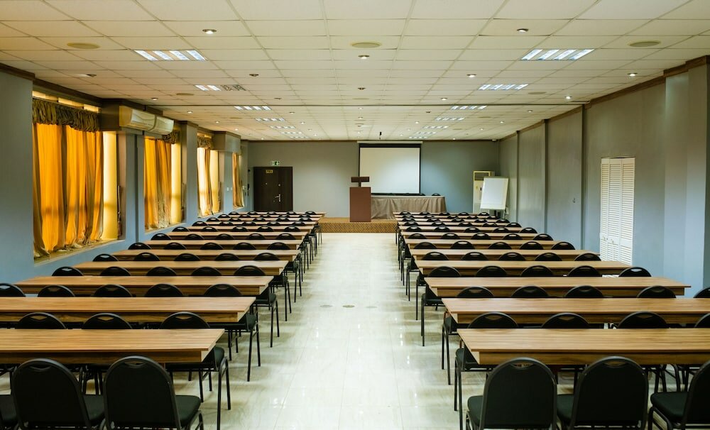 Фото Crismon Hotel