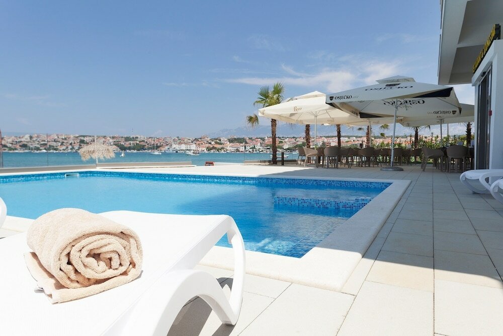 Фото Hotel Kaneo