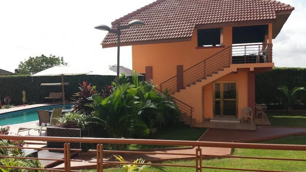 Фото Ponderosa Travel Lodge