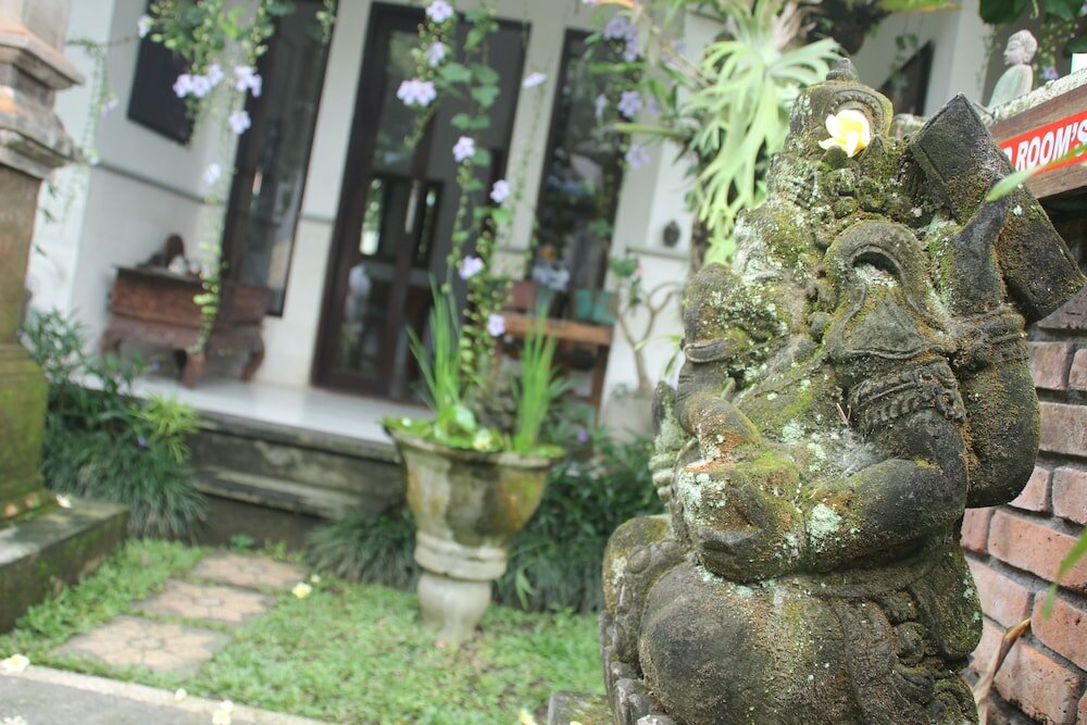 Фото Ubud Room's B&b