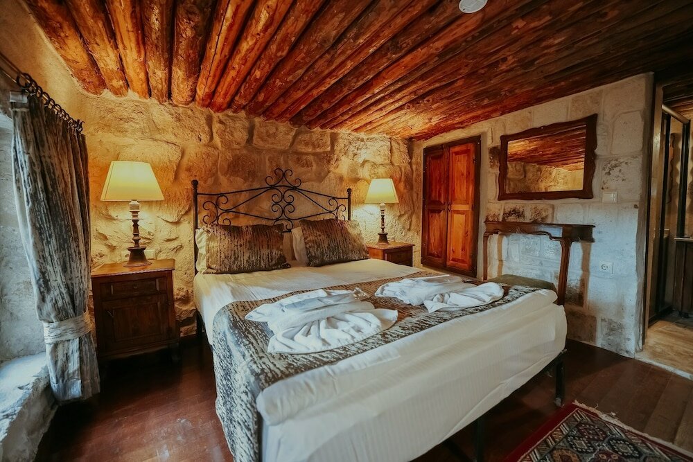 Фото Valley Inn Cave Hotel