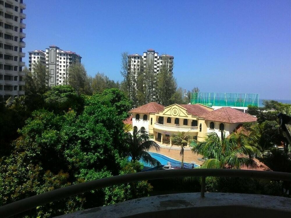 Hotel Eden Seaview Condominium II, Penang, photo