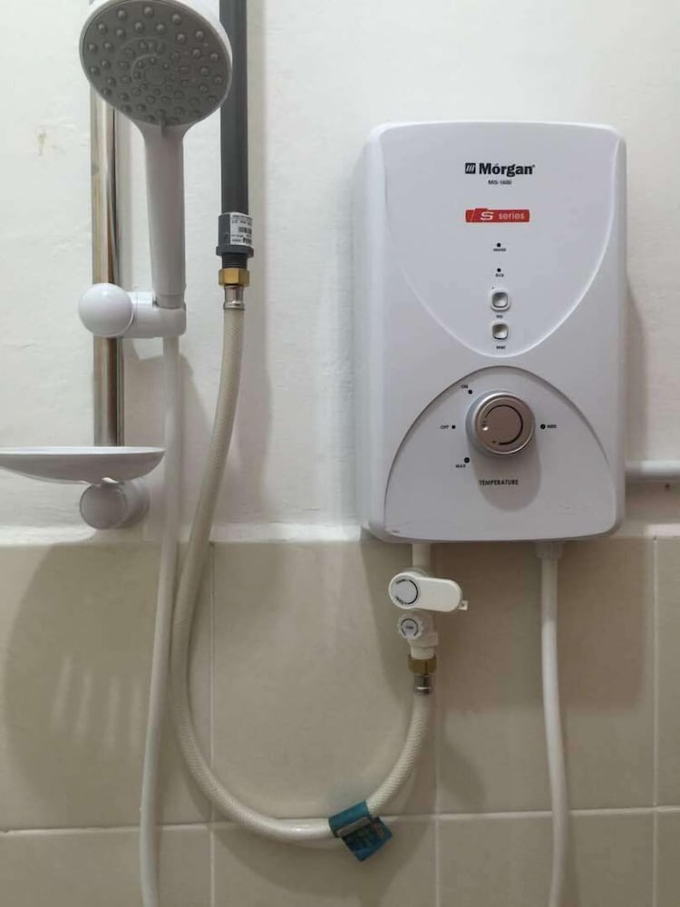 Фото Semporna House