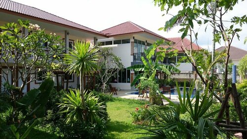 Гостиница Baan Sooksiri Bangsaray в Паттайе