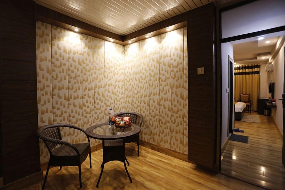 Фото Paradise Ganga - A River Side Hotel