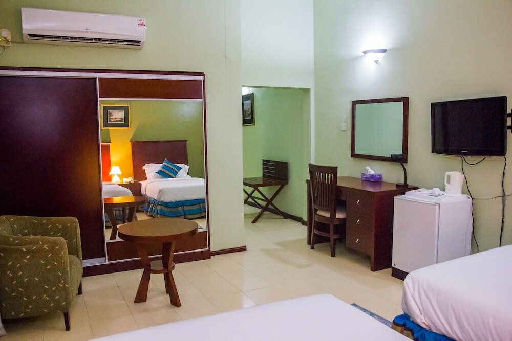 Фото The Palmview Manor Hotel