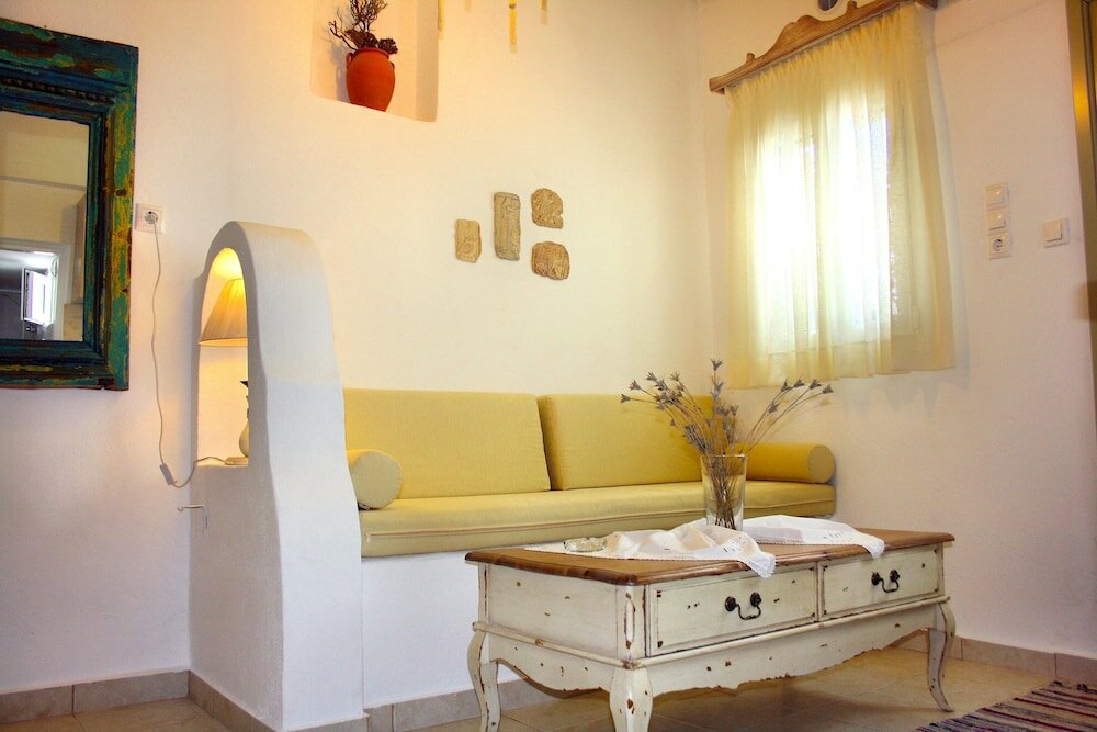 Фото Mariakis Luxury Studios