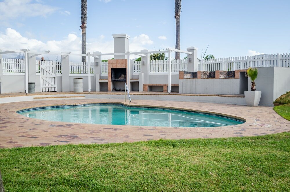 Фото Greenways Golf Estate Sea View Apartment