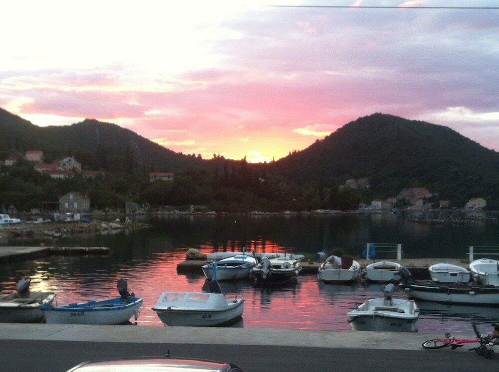 Фото Villa Menalo