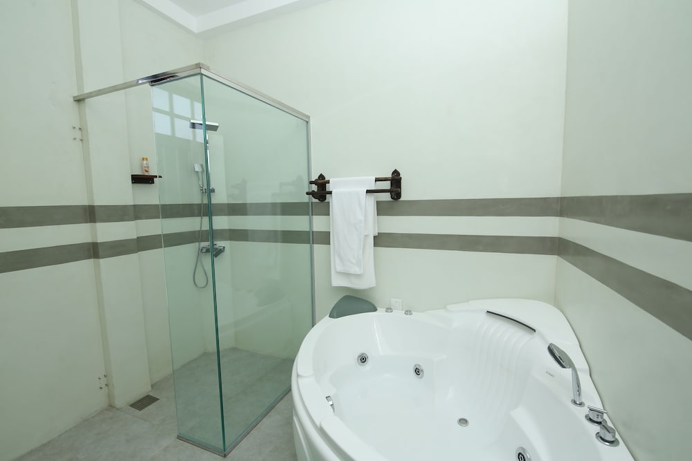 Фото Ocean Gate Galle