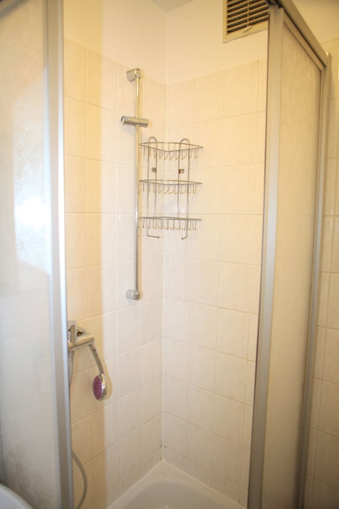 Фото White House Bochum Ehrenfeld