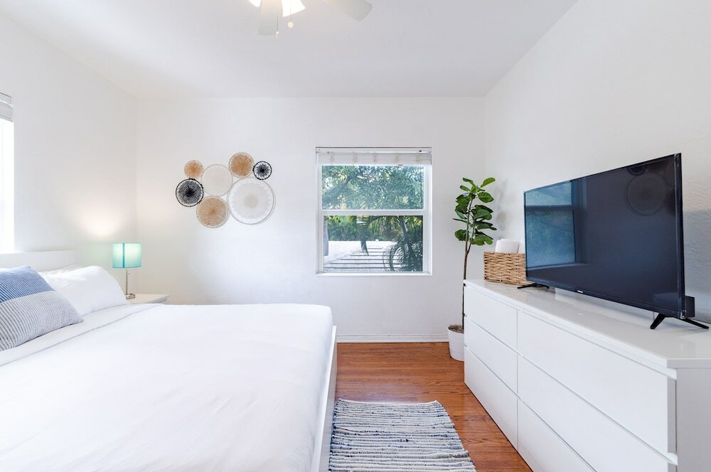 Фото The Blue Parrot