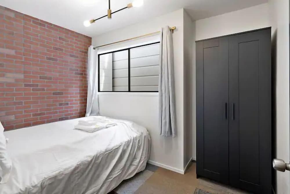 Фото Modern Trendy Spacious Homes SSFDowntown