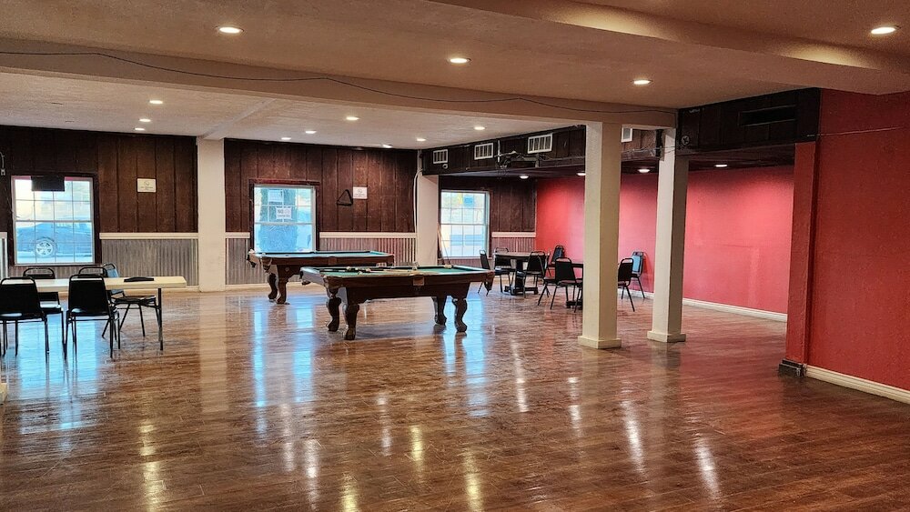 Фото B&j Hotel and Apartment