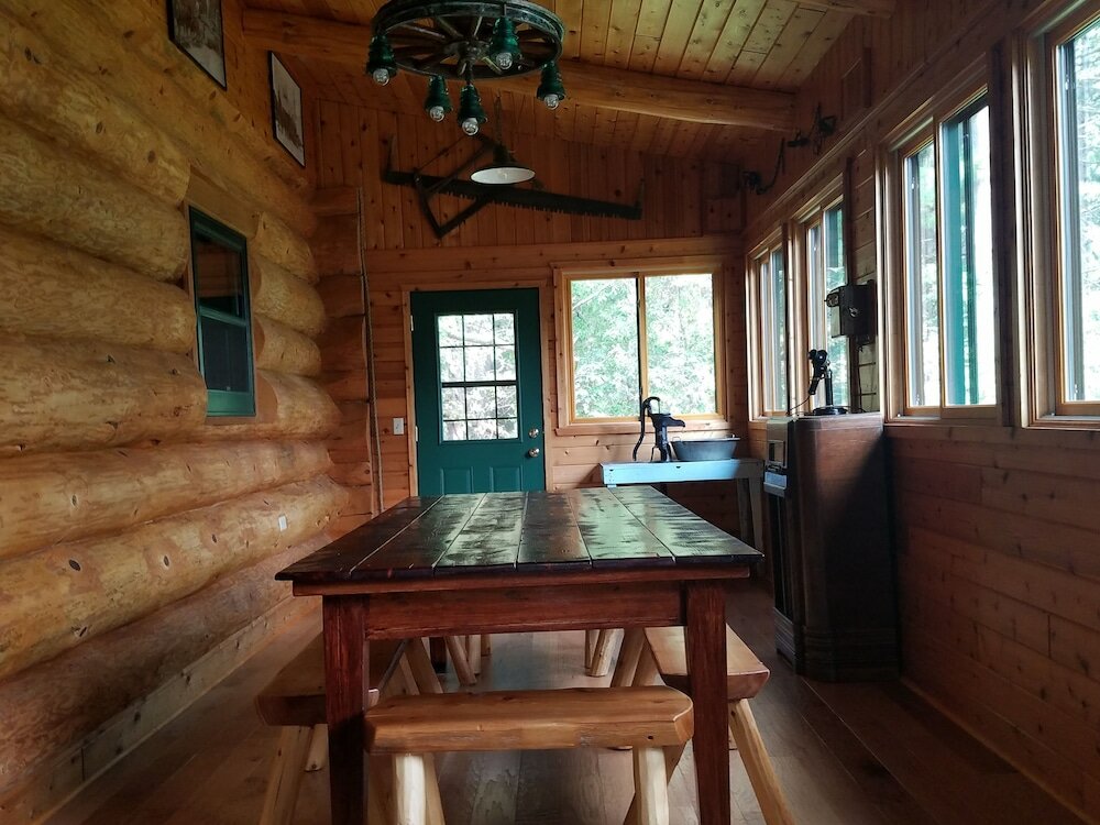 Фото Katherine Lake Lodge