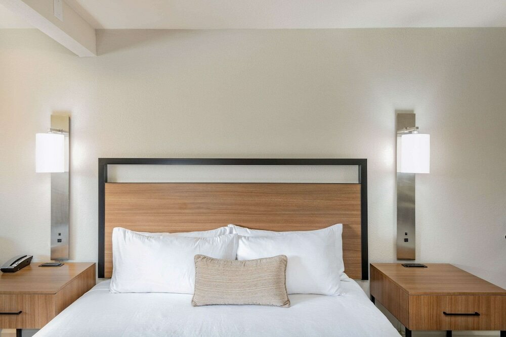 Фото Wyndham Garden San Diego Near SeaWorld