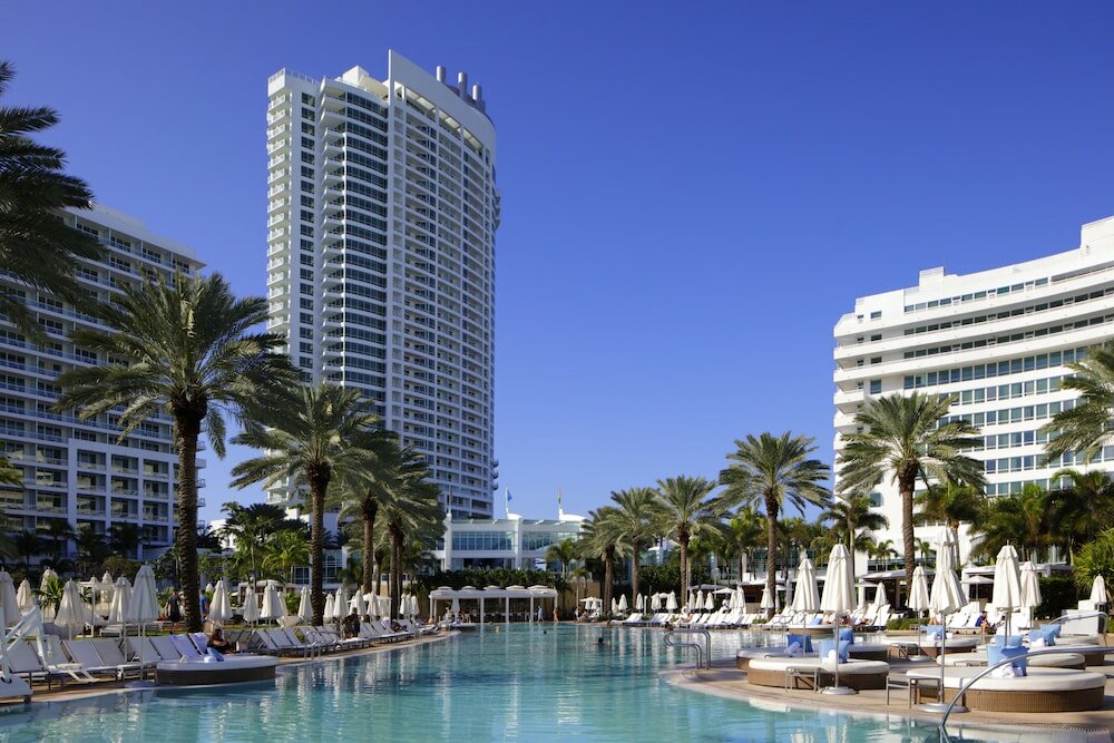 Фото Fontainebleau Miami Beach Private Luxury Suites