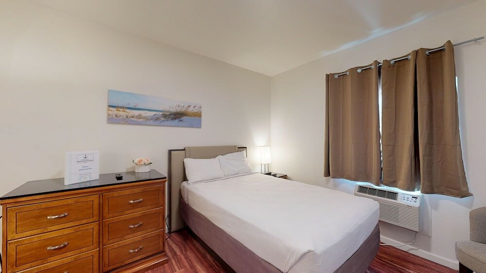 Фото Anchor Pointe Inn