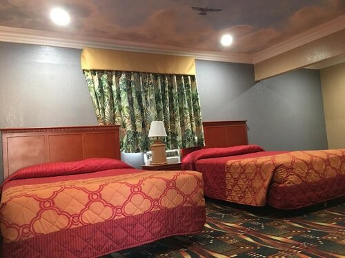 Гостиница Budget Inn