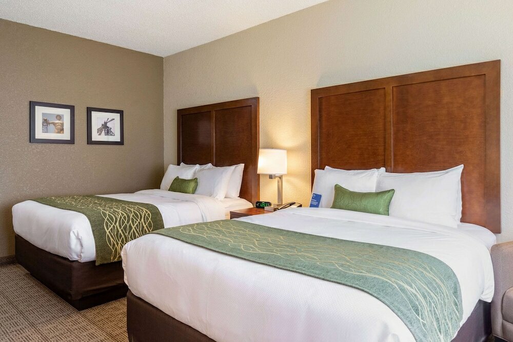 Фото Comfort Inn South Tulsa - Woodland Hills