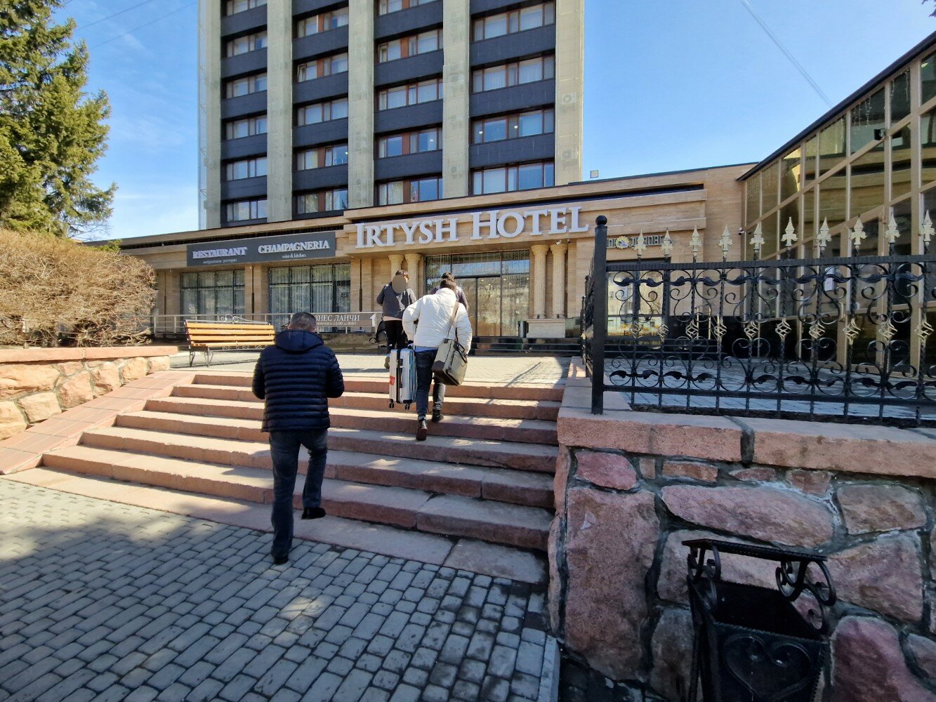 Фото отеля 3