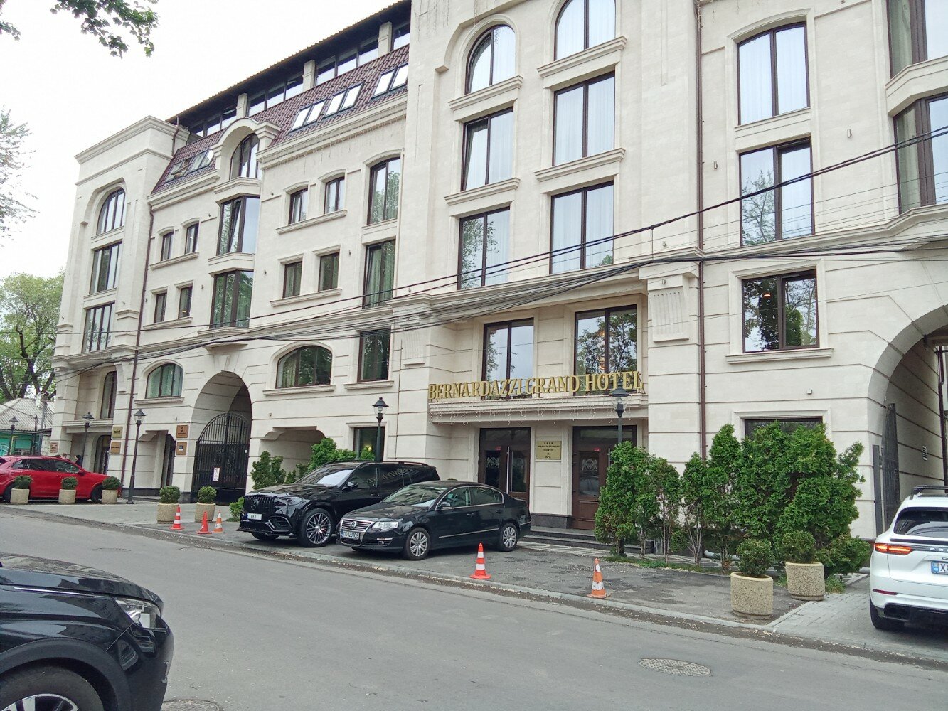 Фото Гранд-Отель Bernardazzi 38