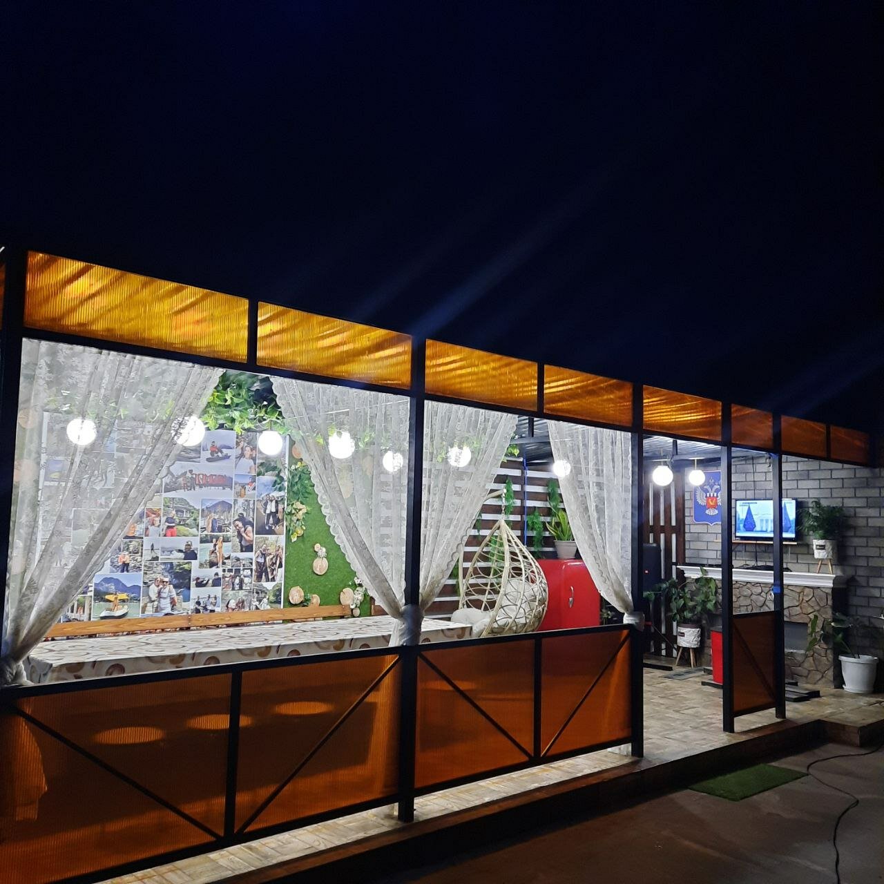 Фото Атмосфера