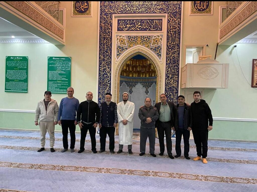 Mosque Al-Azim Mosque, Saryagash, photo