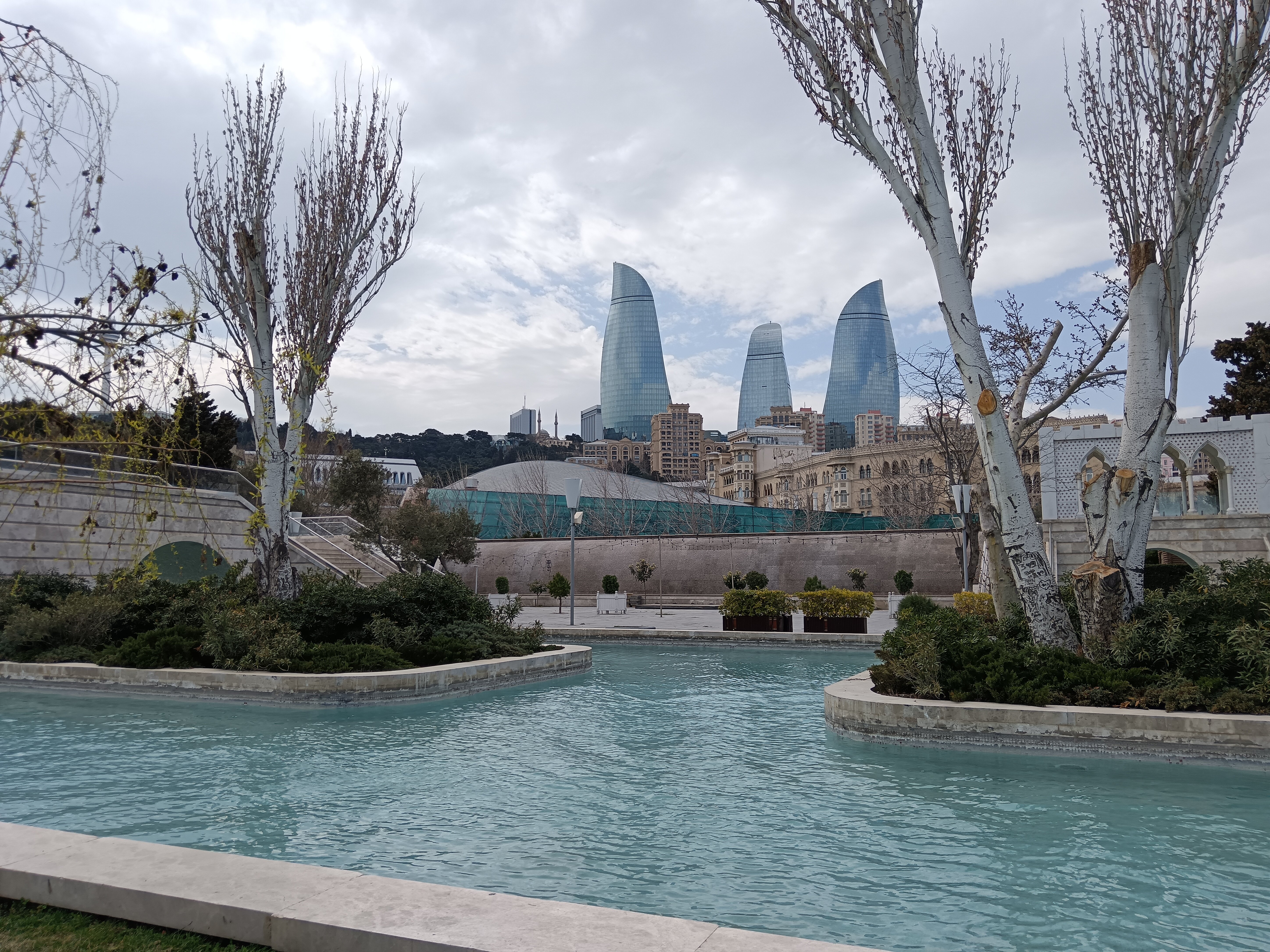 Фото Fairmont Baku Flame Towers