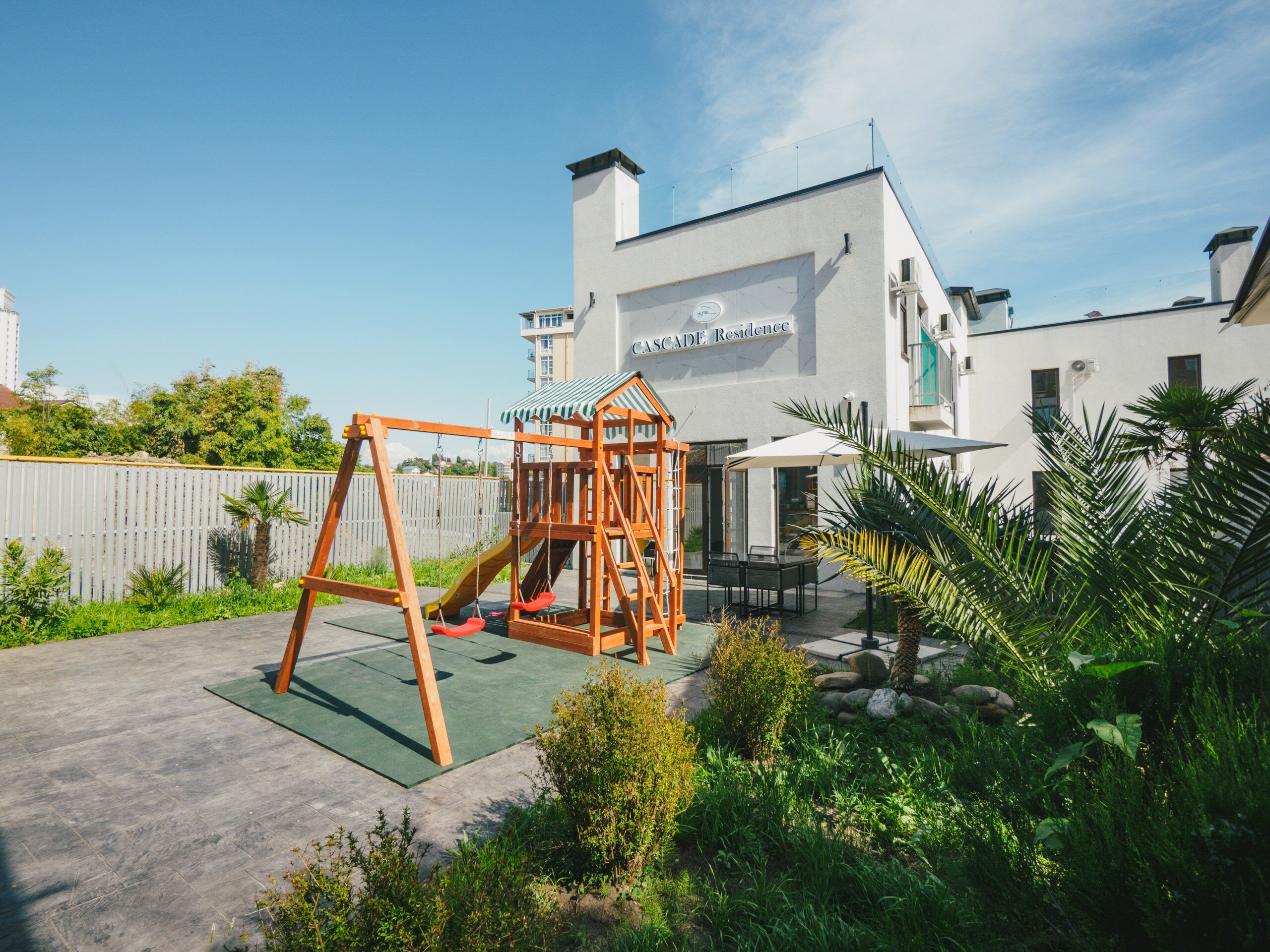 Фото отеля 1