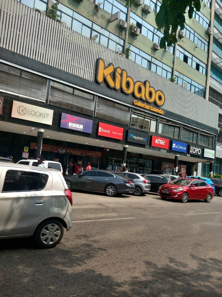 Shopping mall Kibabo, Loanda, photo