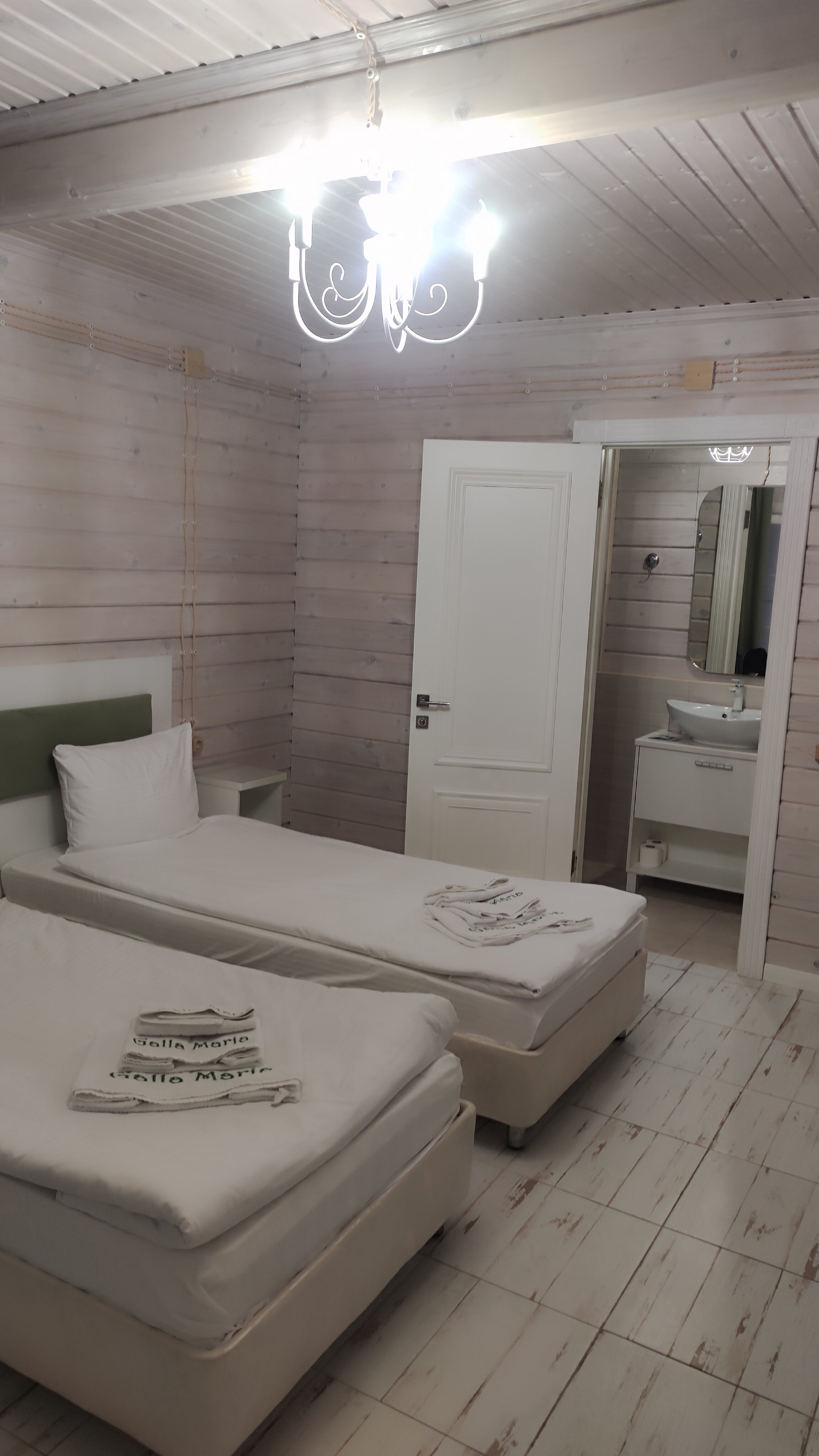 Фото Галла Мария