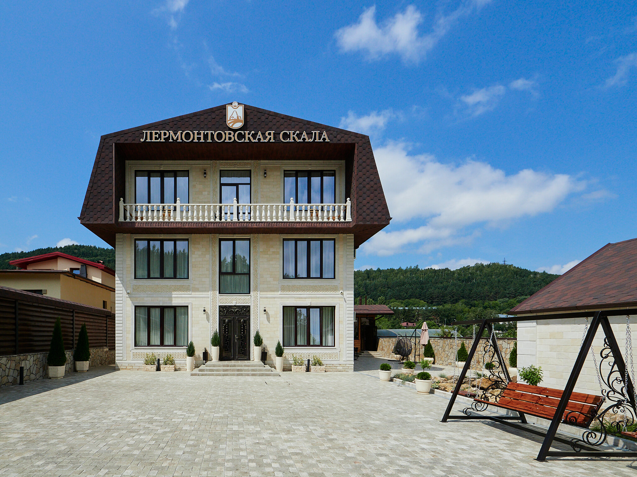 Фото отеля 1