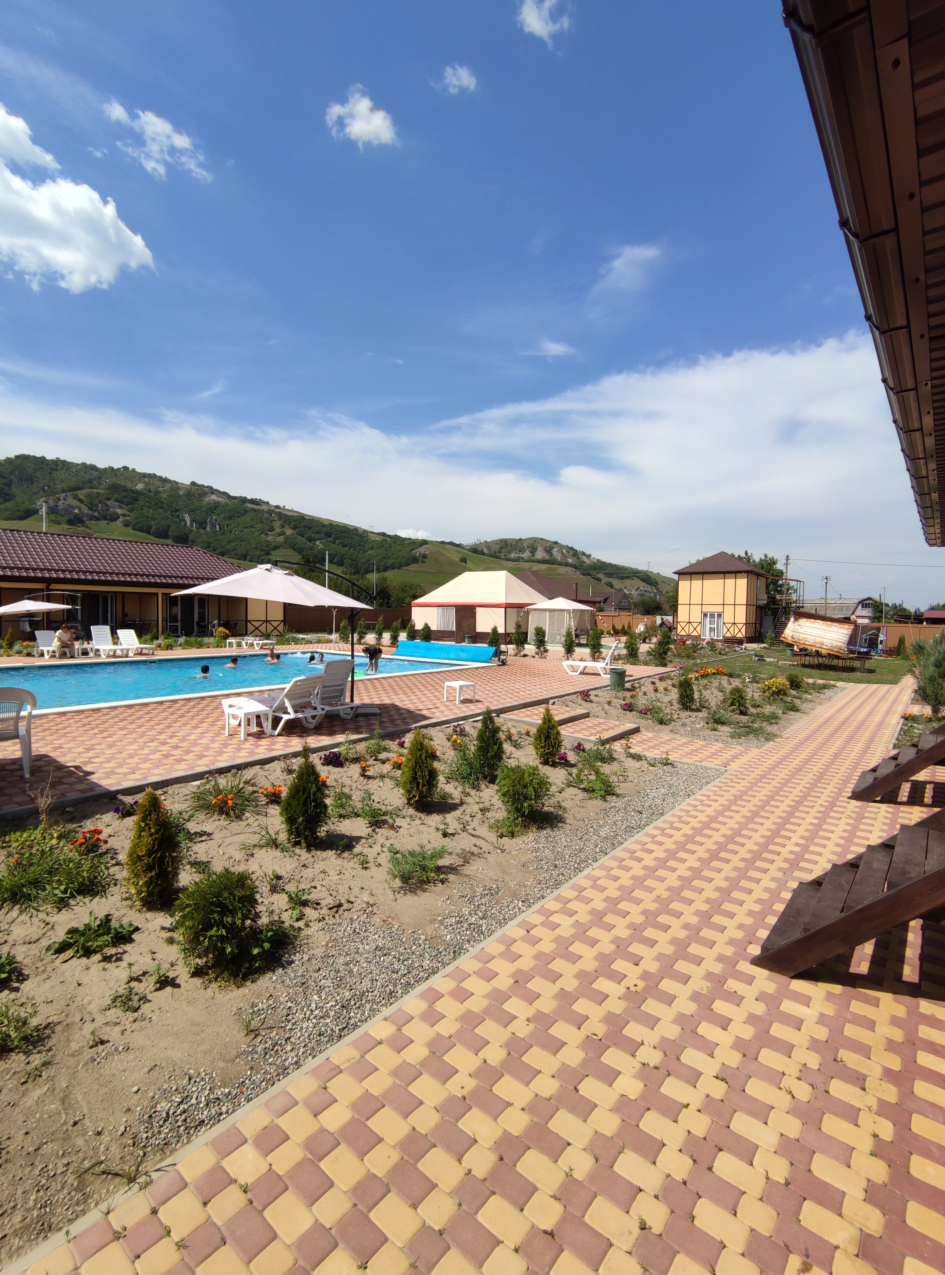 Фото отеля 1