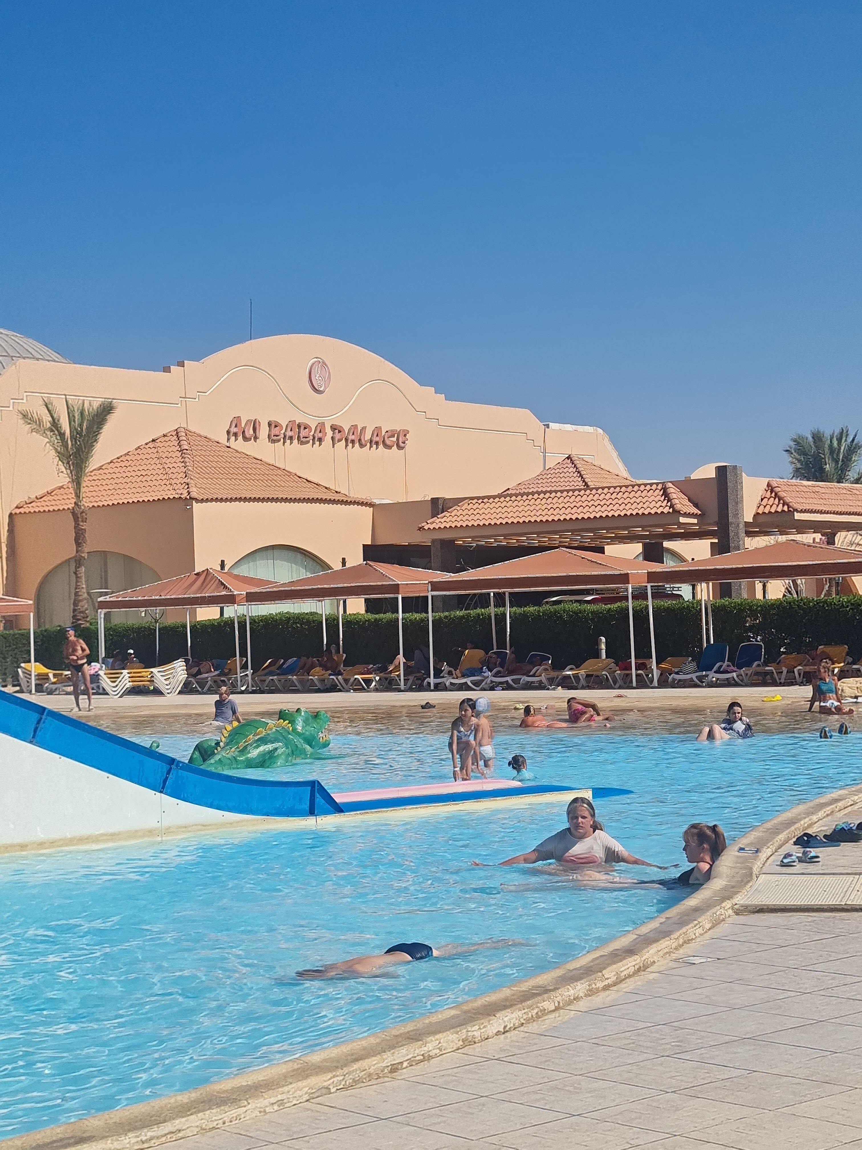 Фото Aladdin Beach Resort