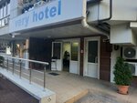 VeryHotel