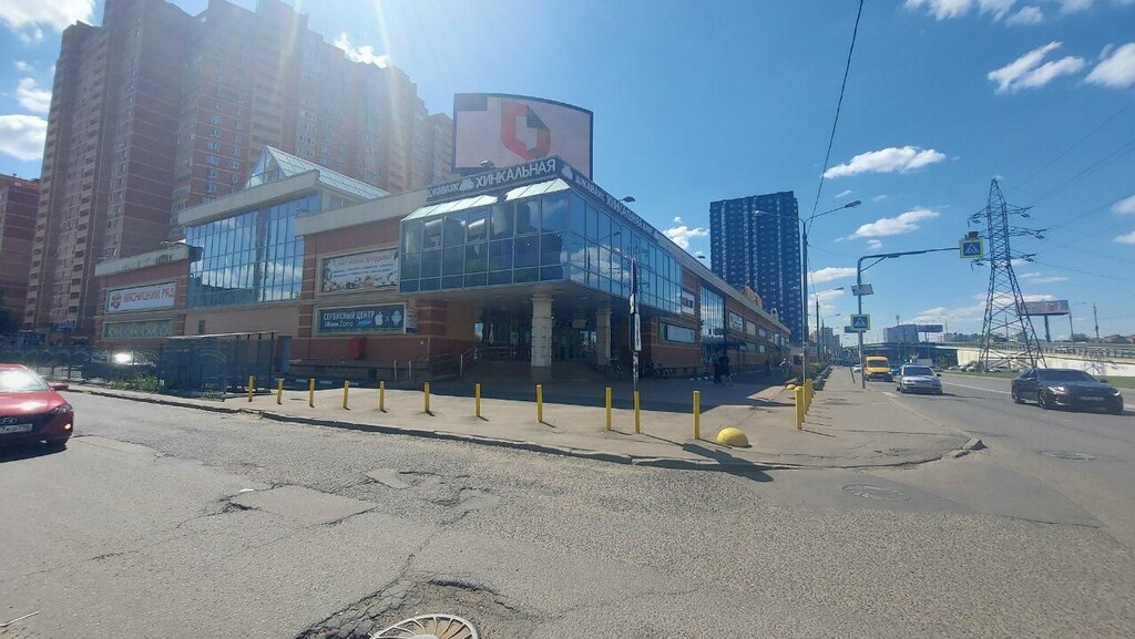 Bags and suitcases store Mattioli, Lubercy, photo