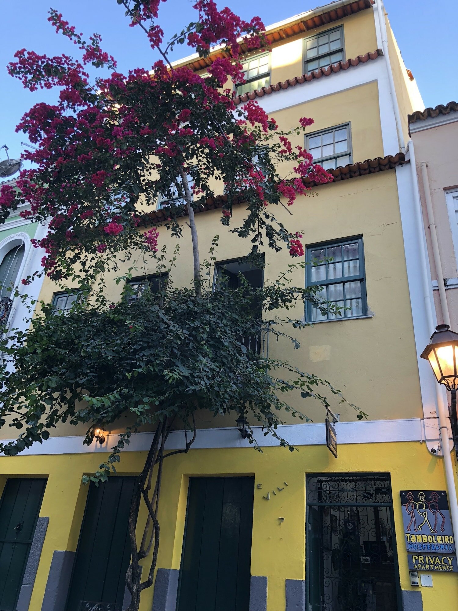 Фото Tamboleiro's Hotel Residence