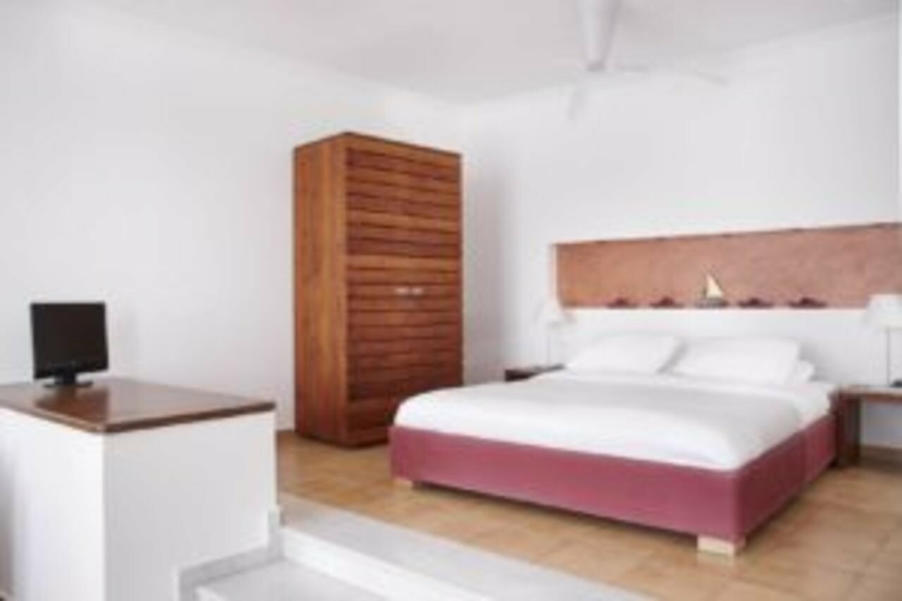 Фото Manos Small World