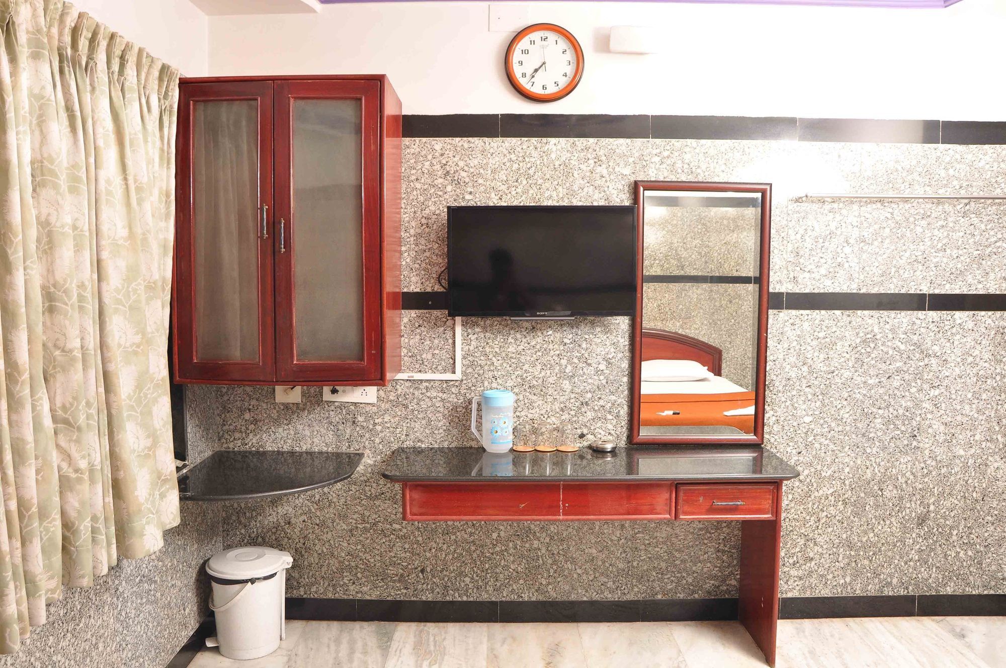 Фото Hotel Greens