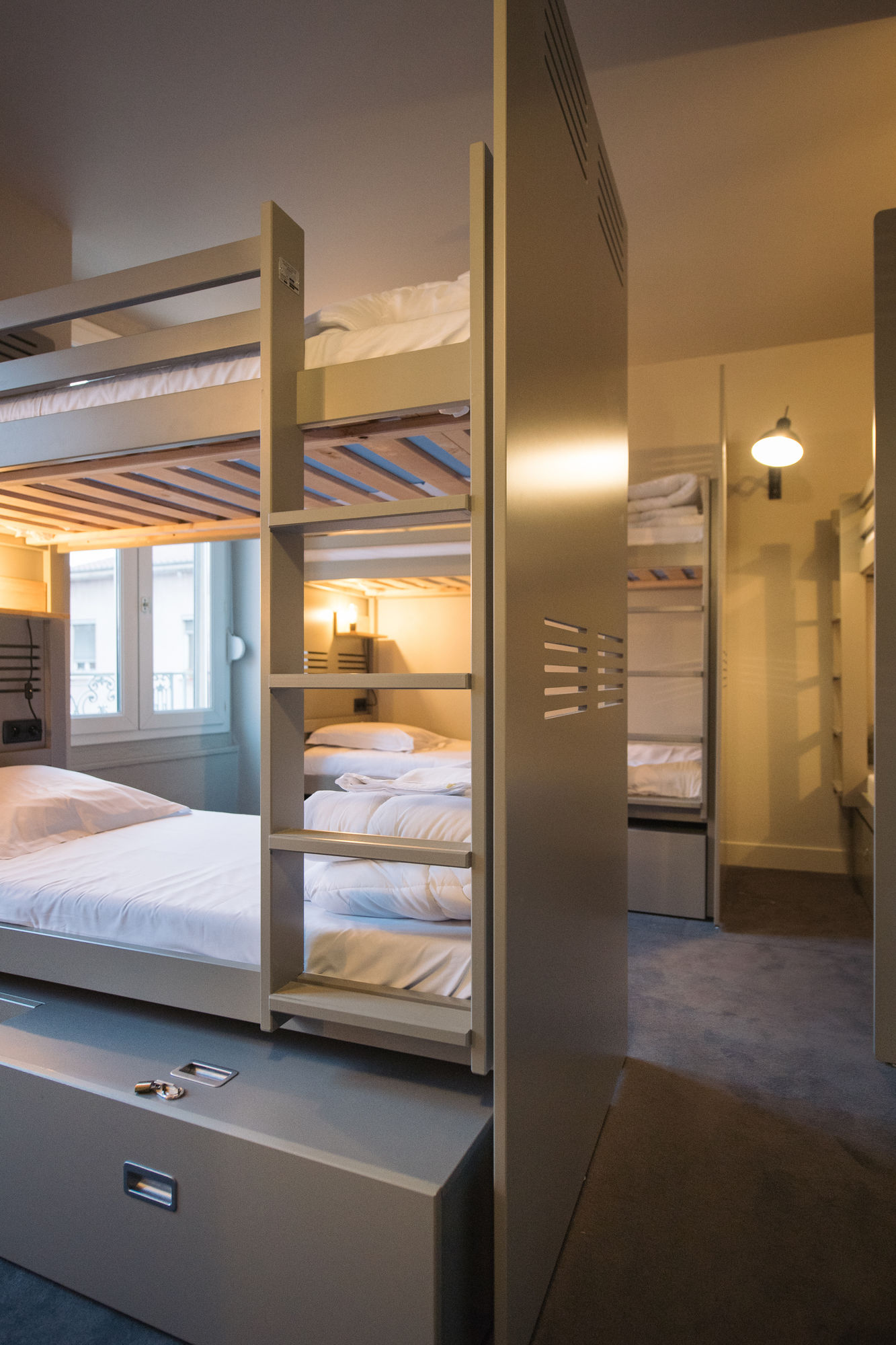 Фото HO36 hostel LYON