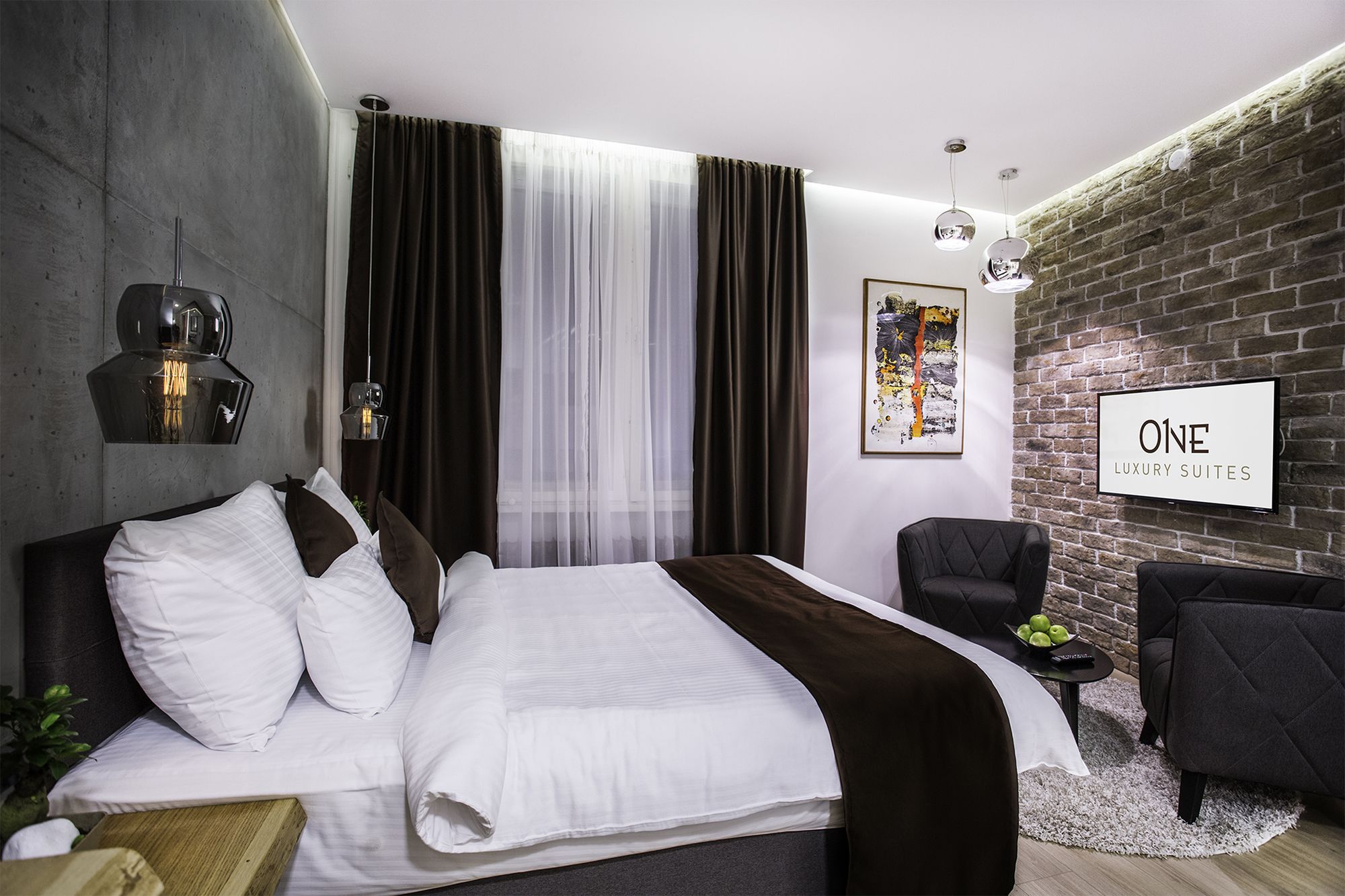 Фото One Luxury Suites