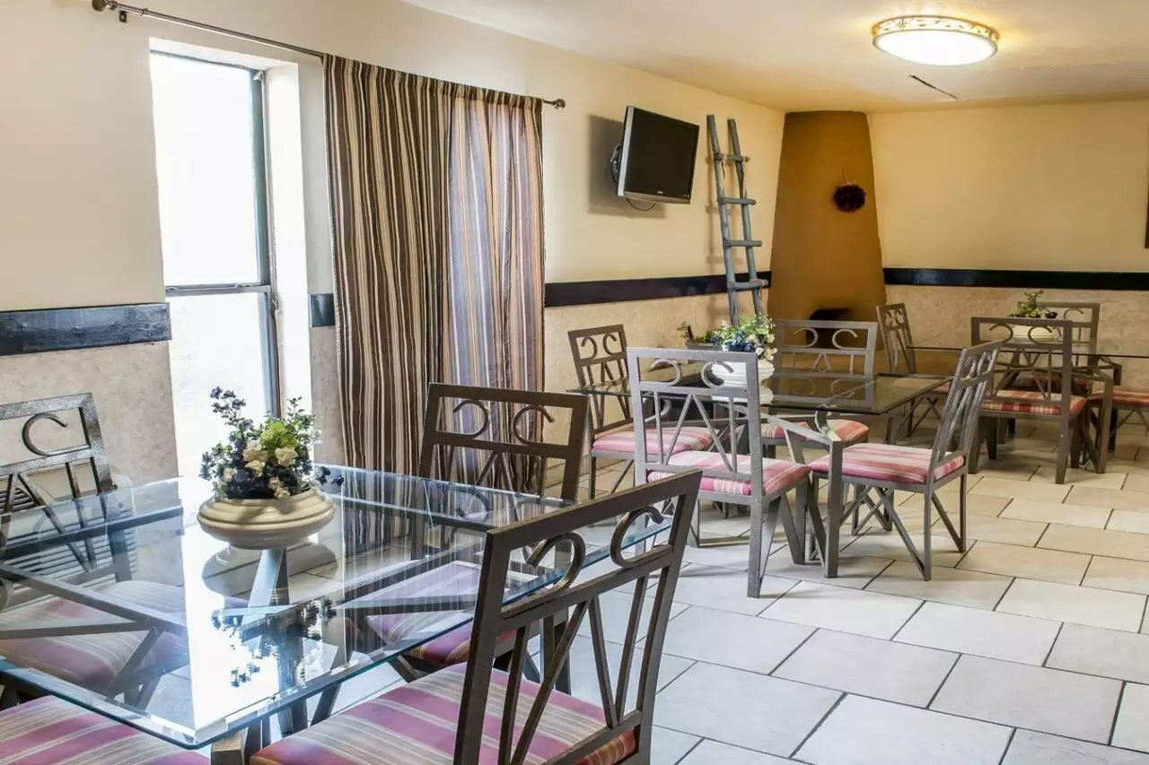 Фото Rodeway Inn of Espanola