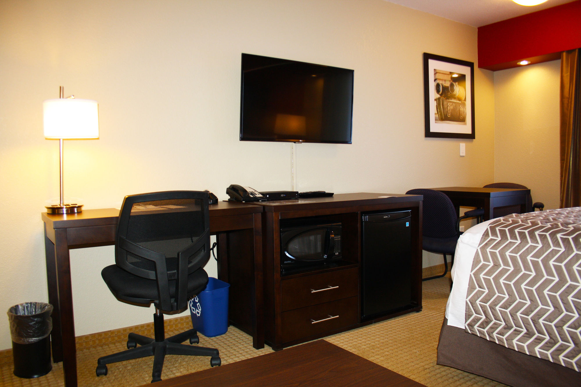 Фото The Kanata by BCMInns Invermere