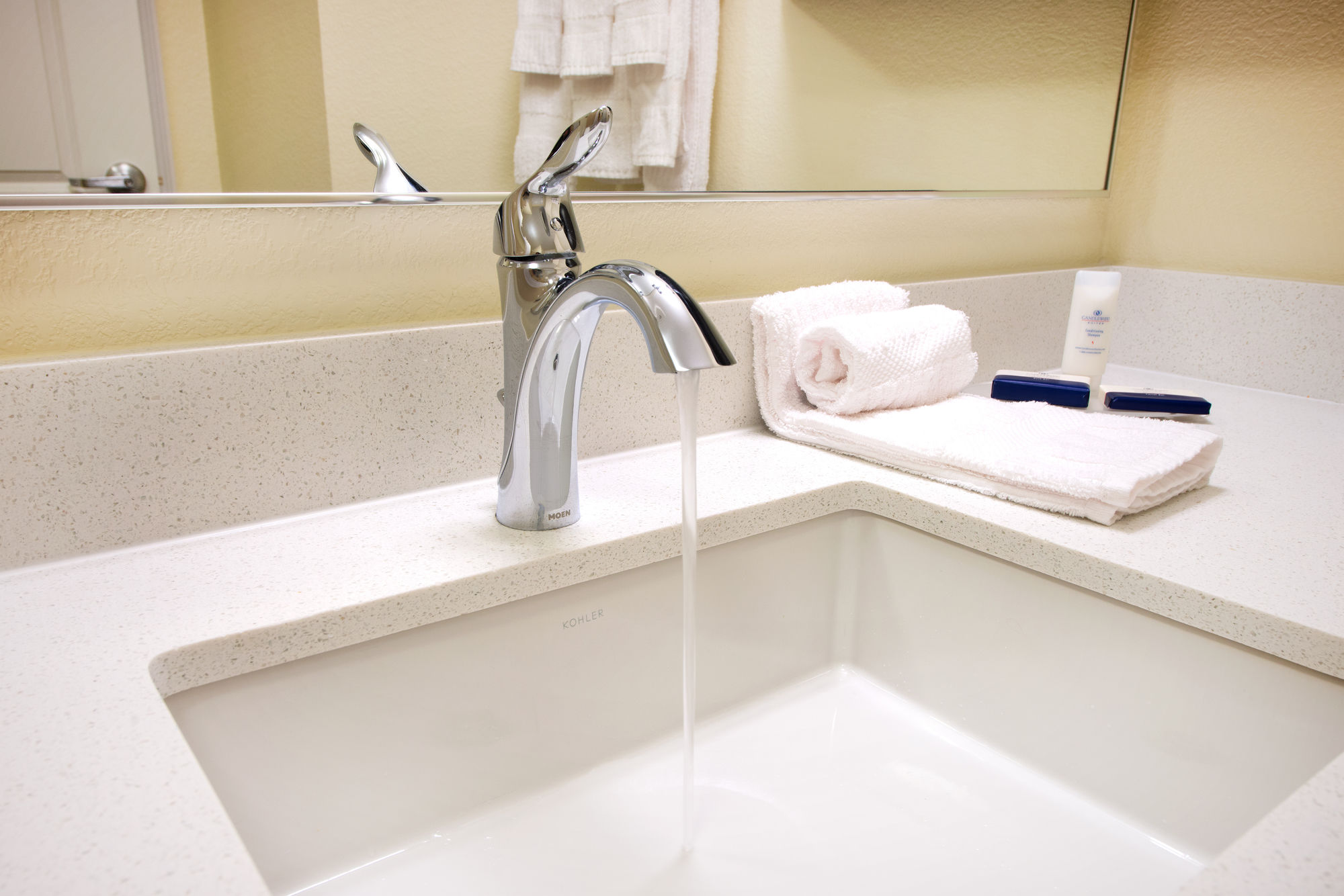 Фото Candlewood Suites Columbia East, an Ihg Hotel
